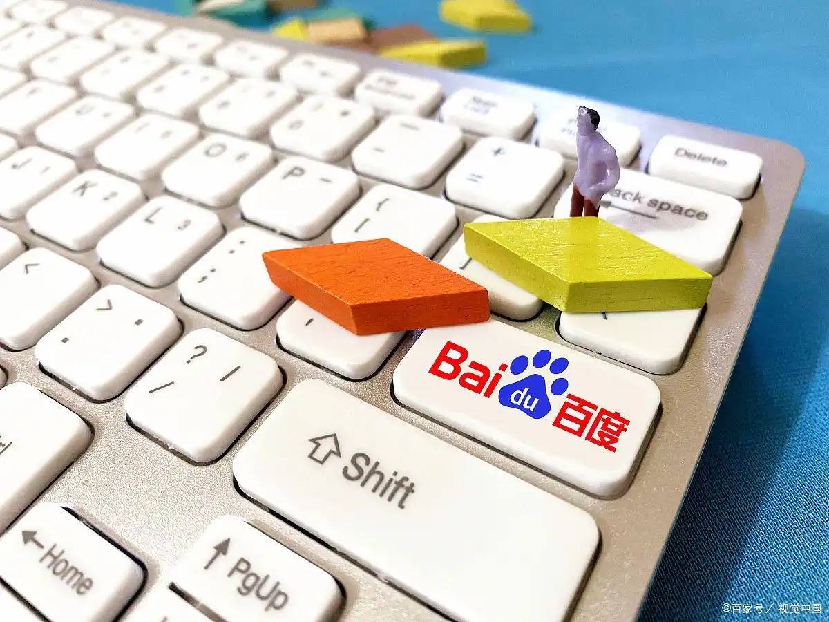 夫妻国庆开两架飞机带女儿回老家